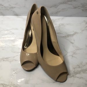 Calvin Klein Women's Kasia Patent Leather Peep-toe Heel Brand New